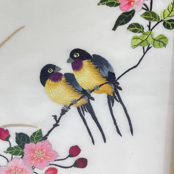 vintage chinese silk hand embroidery with birds & blossoms framed 10 1/2" x 10 1 - Picture 3 of 6